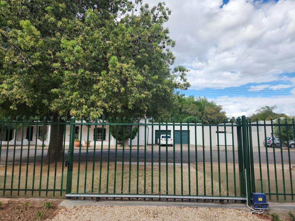 Die Dorpshuis Graaff-Reinet Exterior foto